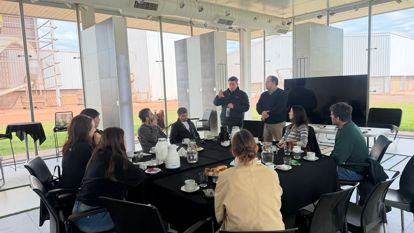 Jornada en la planta de Cerámica Cañuelas I Tendenza: así se fabrican los cerámicos y porcellanatos