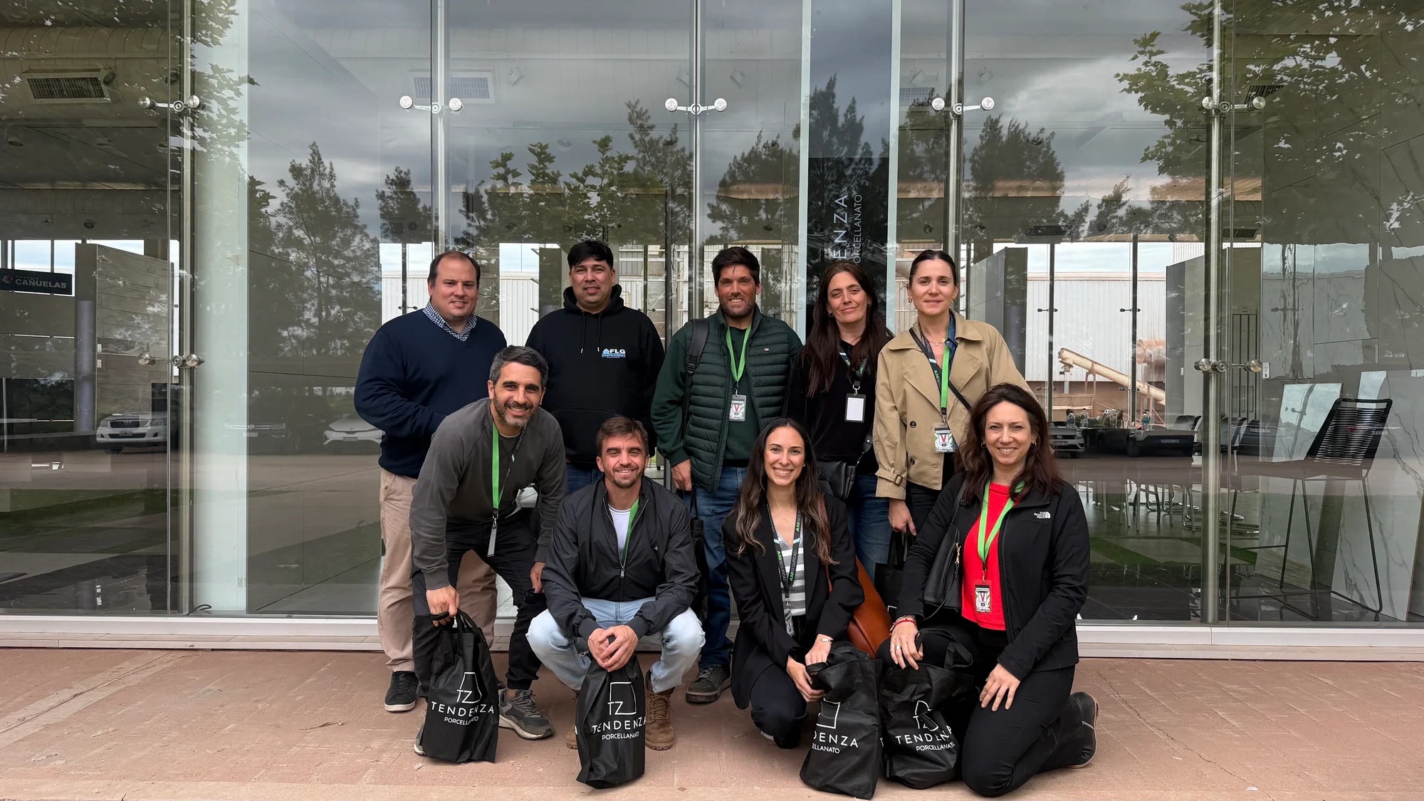 Jornada en la planta de Cerámica Cañuelas I Tendenza: así se fabrican los cerámicos y porcellanatos