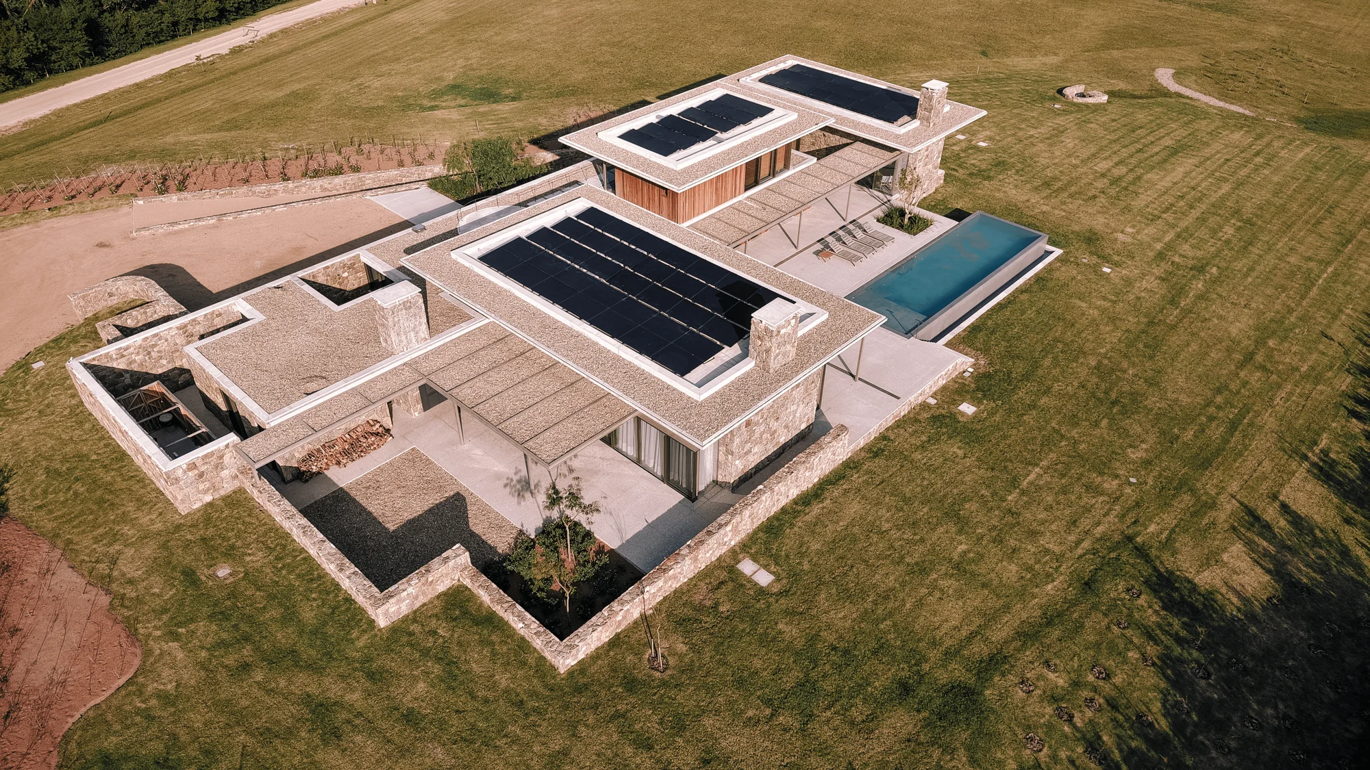 Energía solar residencial: el valor estratégico de pensarla desde el proyecto arquitectónico