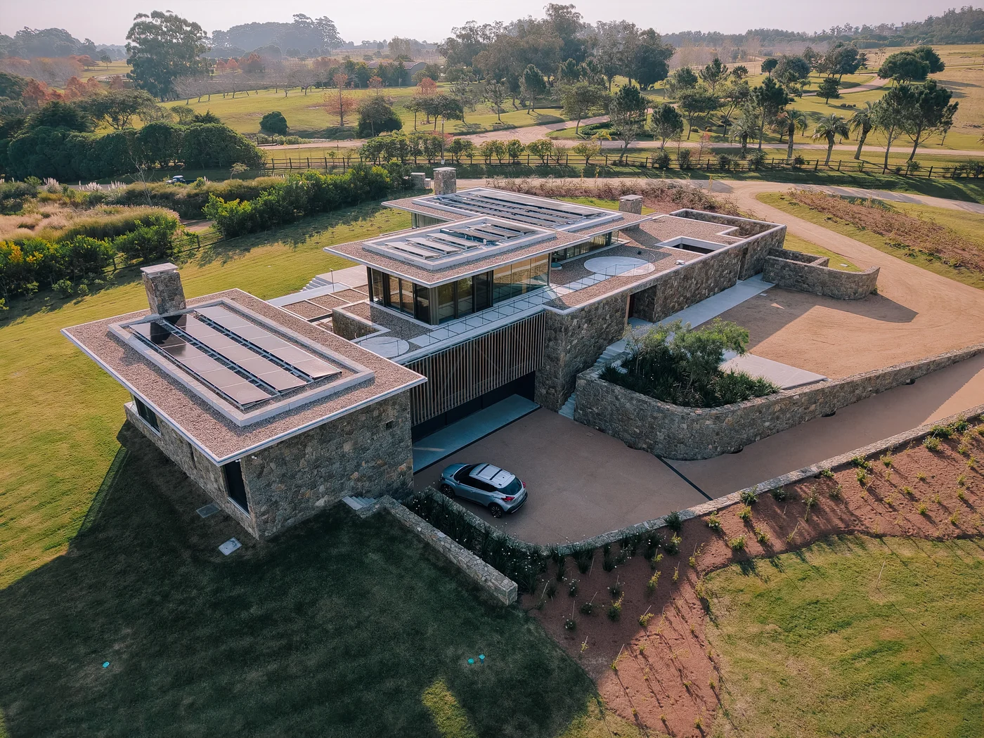 Energía solar residencial: el valor estratégico de pensarla desde el proyecto arquitectónico