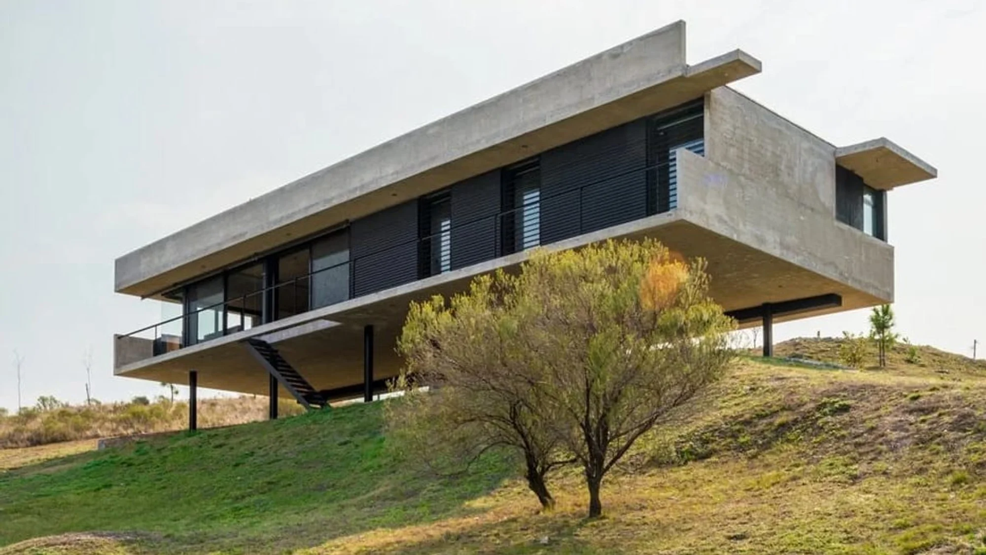 Casas en pendiente: 10 obras argentinas en la ladera
