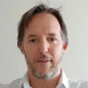Arq. Simon Thomson 