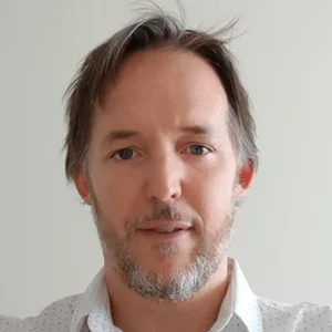 Arq. Simon Thomson 