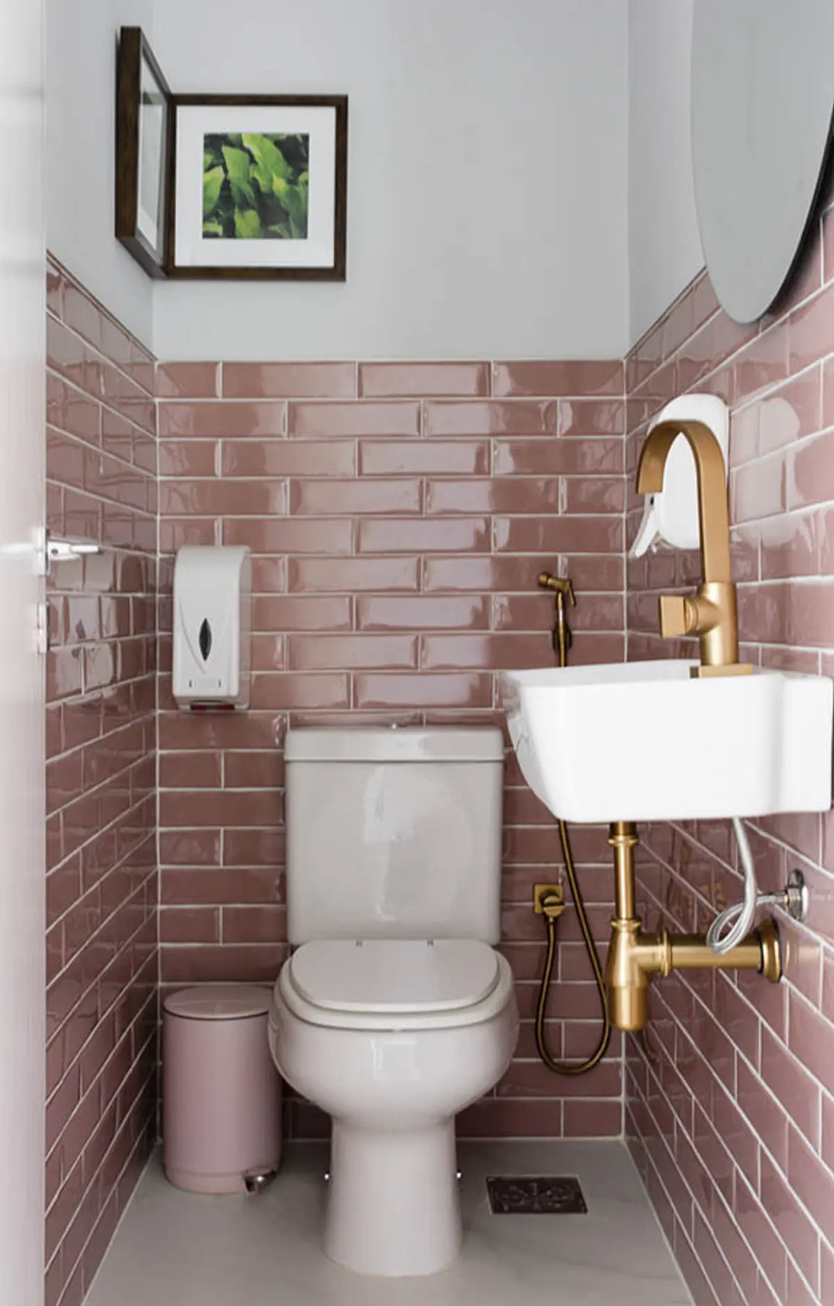 Banheiro Lavabo com cor predominante Bege do Projeto Consultório Ipanema por Amanda Miranda