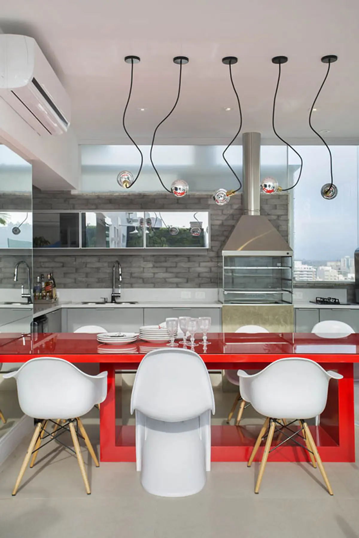 Sala de jantar Estilo Campo com cor predominante Bege do Projeto Cobertura Arquiteta por Amanda Miranda