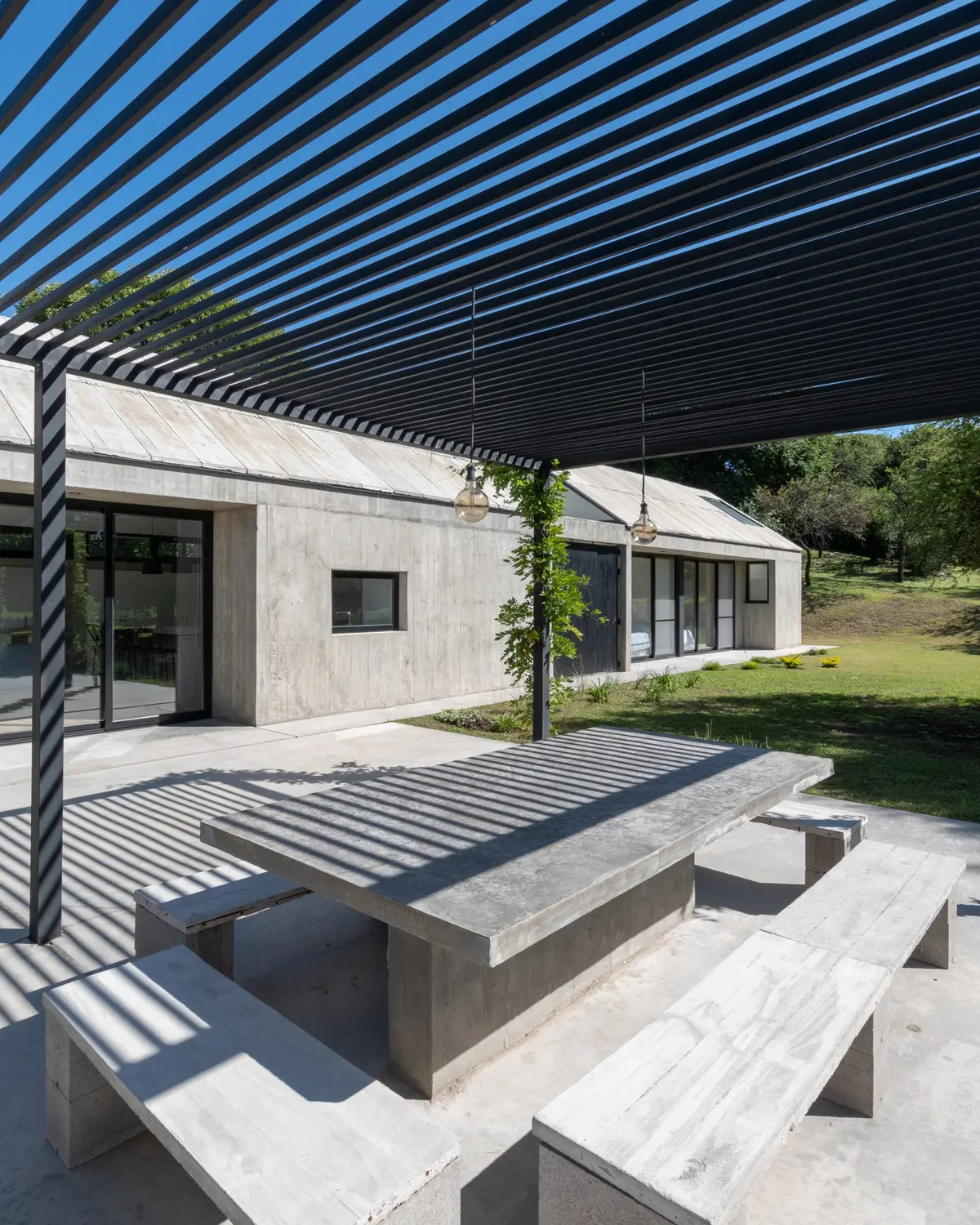 Galería con color predominante Blanco del Proyecto Casa TT por Grupo Studio