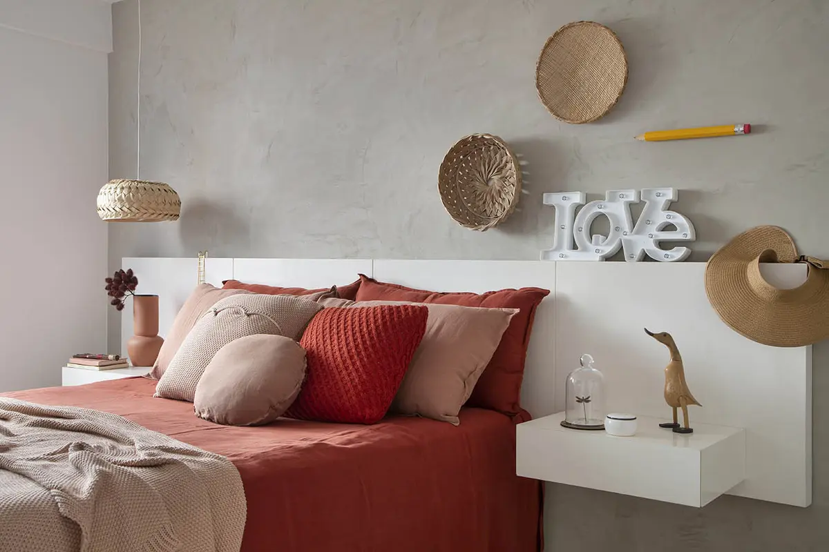 Quarto Quarto de casal Estilo Campo com cor predominante Cinza do Projeto Cobertura Arquiteta por Amanda Miranda
