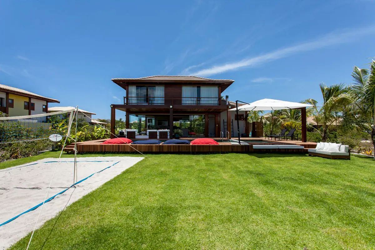 Jardim com cor predominante Turquesa do Projeto Residência MQ por Milcent Arquitetura